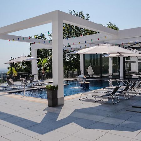 Bed and Breakfast White House Radac Peja Екстер'єр фото