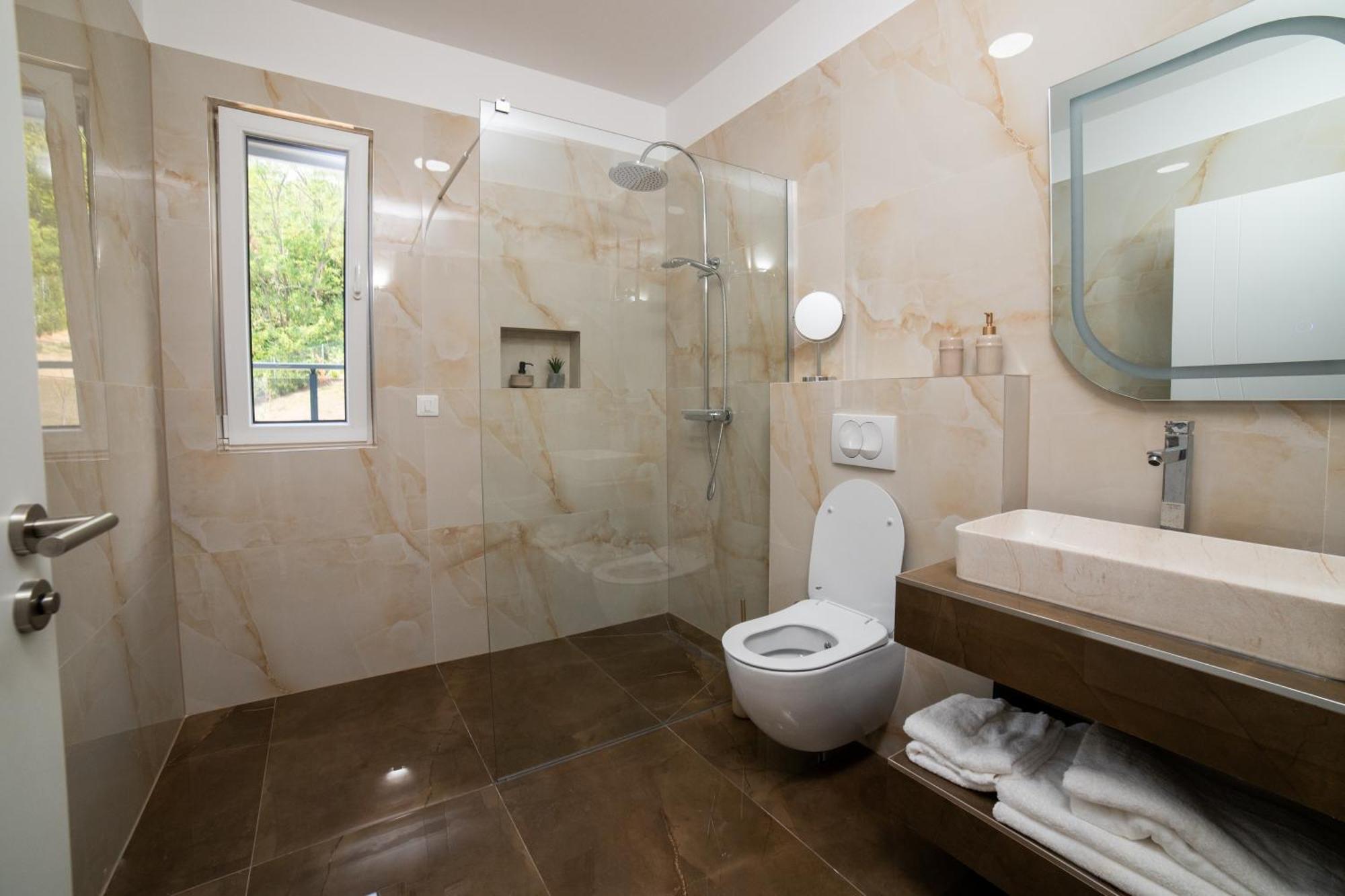 Bed and Breakfast White House Radac Peja Екстер'єр фото